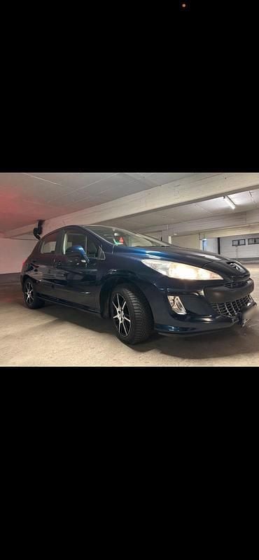 Gebraucht Peugeot 308 82 PS (60 kW) 2010 Blau Kleinwagen