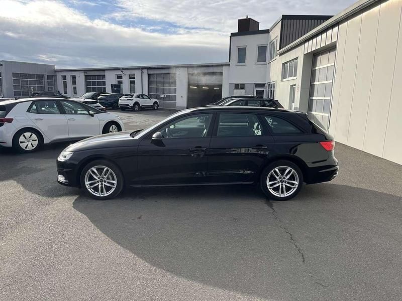 Gebraucht Audi A4 Advanced Plus 190 PS (139 kW) 2020 Schwarz Kombi