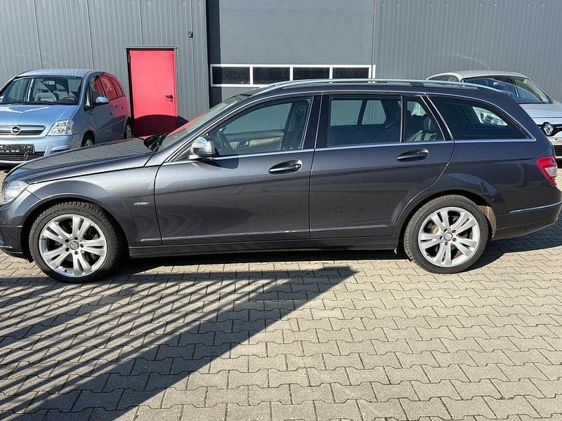 Gebraucht Mercedes C320 Avantgarde 224 PS (164 kW) 2008 Grau Kombi