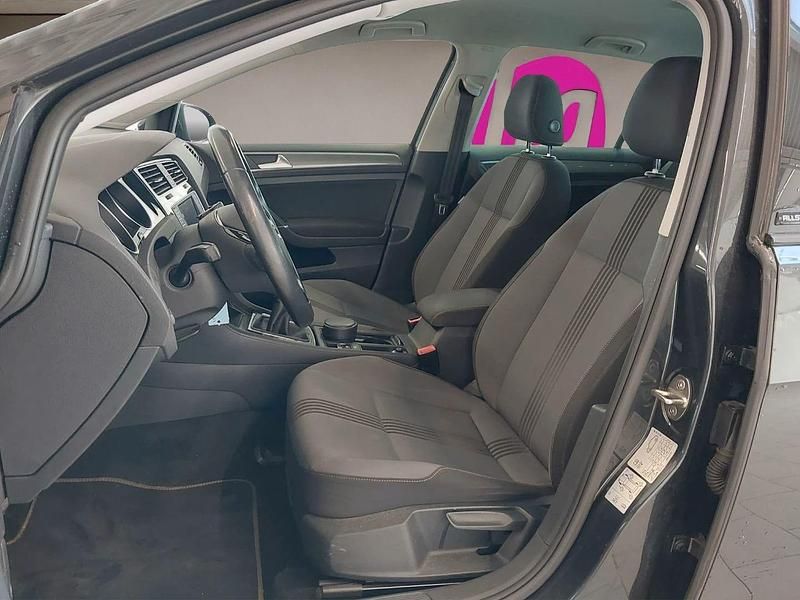 Gebraucht VW Golf VII Allstar 110 PS (80 kW) 2016 Carbon steel grey Kleinwagen