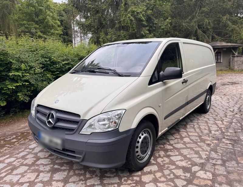 Beige Gebraucht 2012 Mercedes Vito Van / Kleinbus | 6.700 € - Bild 1/4