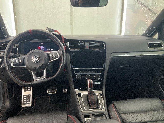 Gebraucht VW Golf VII GTI 290 PS (213 kW) 2019 Grau metallic Limousine