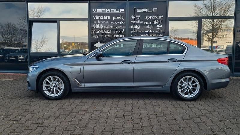 Gebraucht BMW 530e 252 PS (185 kW) 2020 Grau Limousine