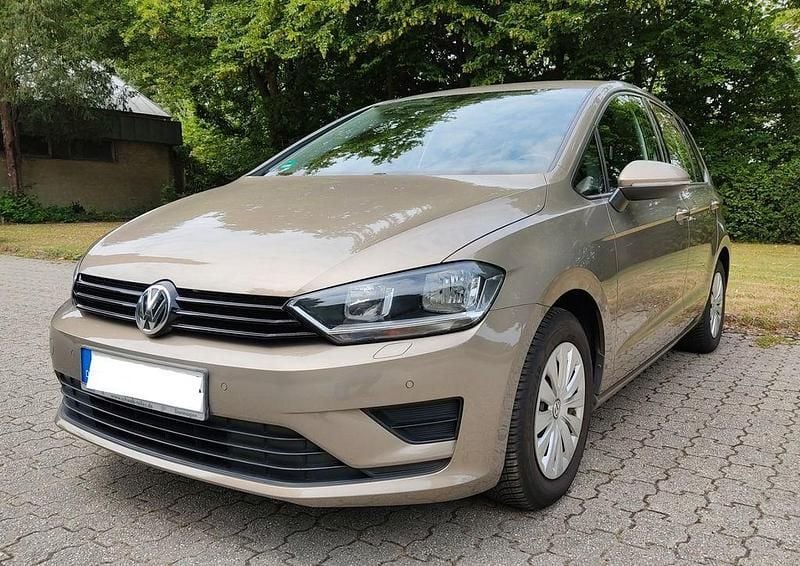 Gold Gebraucht 2015 VW Golf Sportsvan Trendline Van / Kleinbus | 8.530 € (Superpreis) - Bild 1/4
