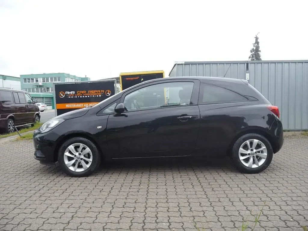 Używany Opel Corsa 90 KM (66 kW) 2017 Czarny Hatchback