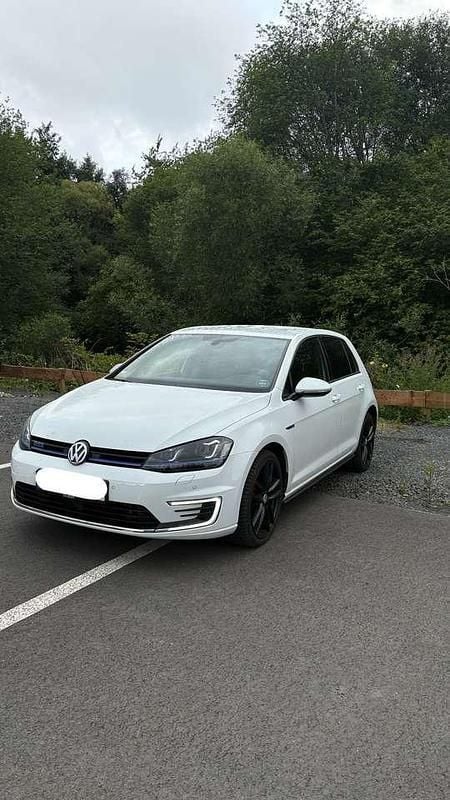 Weiß Gebraucht 2015 VW Golf VII GTE Kleinwagen | 9.000 € (Superpreis) - Bild 1/4