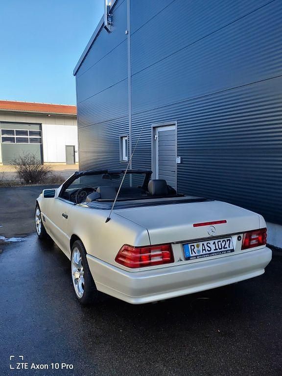 Gebraucht Mercedes SL300 231 PS (169 kW) 1992 Weiß Cabrio
