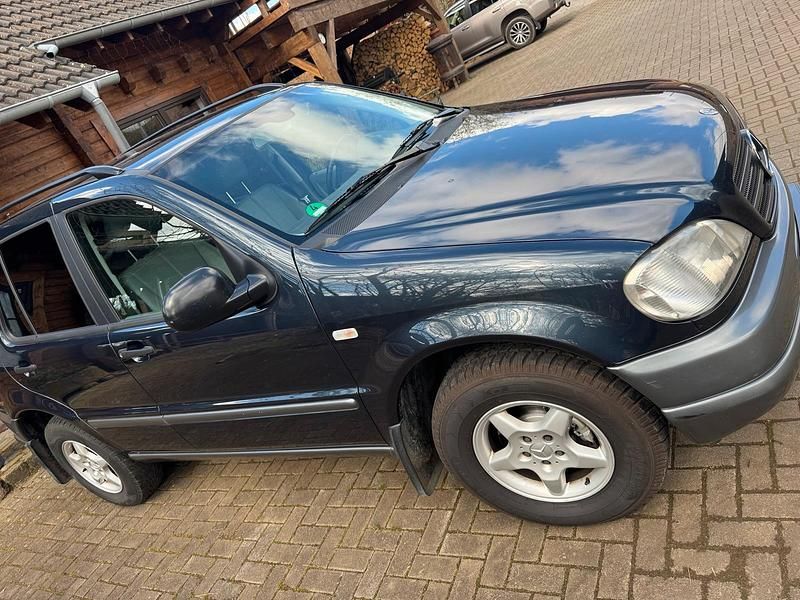 Gebraucht Mercedes ML270 2001 Blau SUV