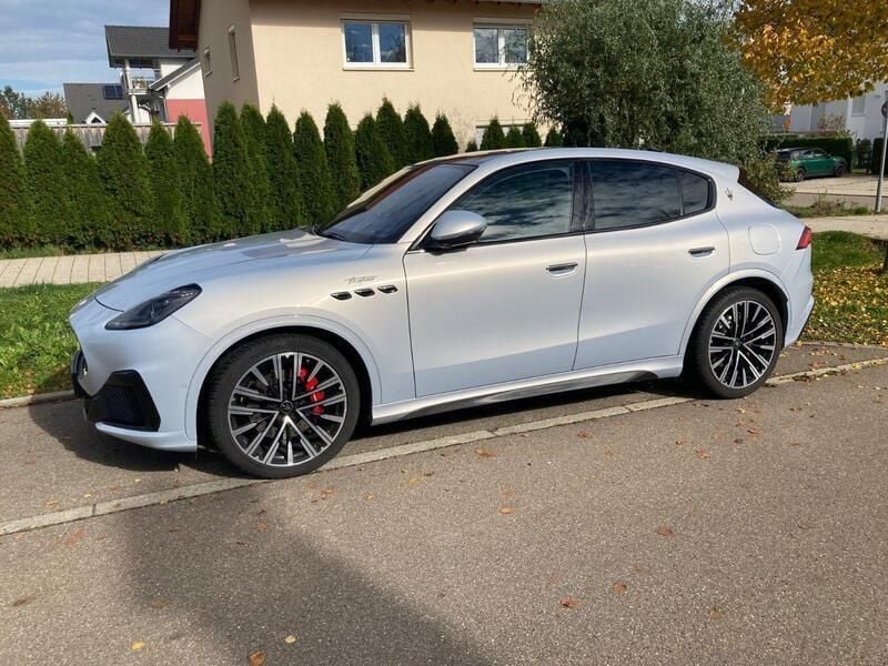 Andere außenfarben Gebraucht 2022 Maserati Grecale SUV | 78.950 € (Guter Preis) - Bild 1/4