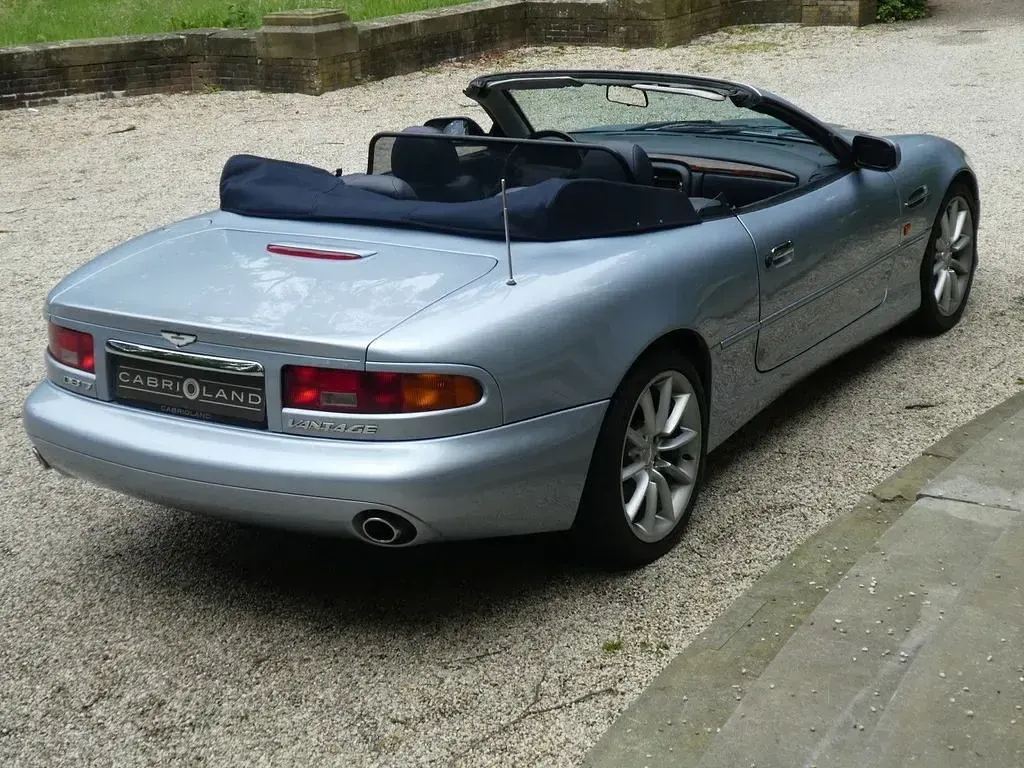 Gebraucht Aston Martin DB7 417 PS (306 kW) 2000 Blau Cabrio