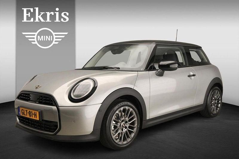 Grau Gebraucht 2024 Mini Cooper Kleinwagen | 23.900 € (Superpreis) - Bild 1/4
