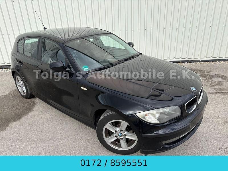 Gebraucht BMW 116 122 PS (89 kW) 2011 Schwarz Kleinwagen