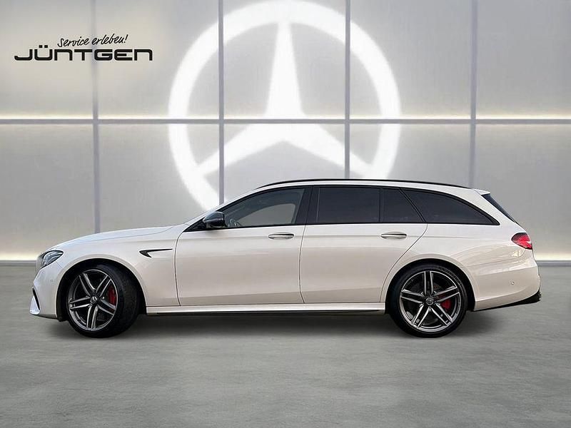 Gebraucht Mercedes E63S AMG Night 612 PS (450 kW) 2019 Weiß Limousine