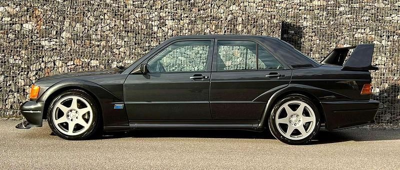Gebraucht Mercedes 190 204 PS (150 kW) 1989 Schwarz Limousine