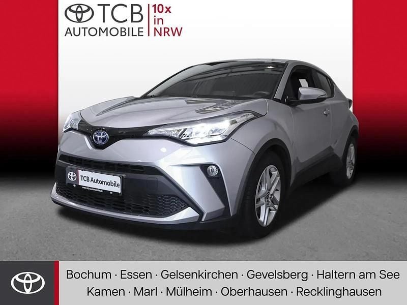 Shimmeringsilber metallic Gebraucht 2023 Toyota C-HR Basis SUV | 24.489 € (Guter Preis) - Bild 1/4