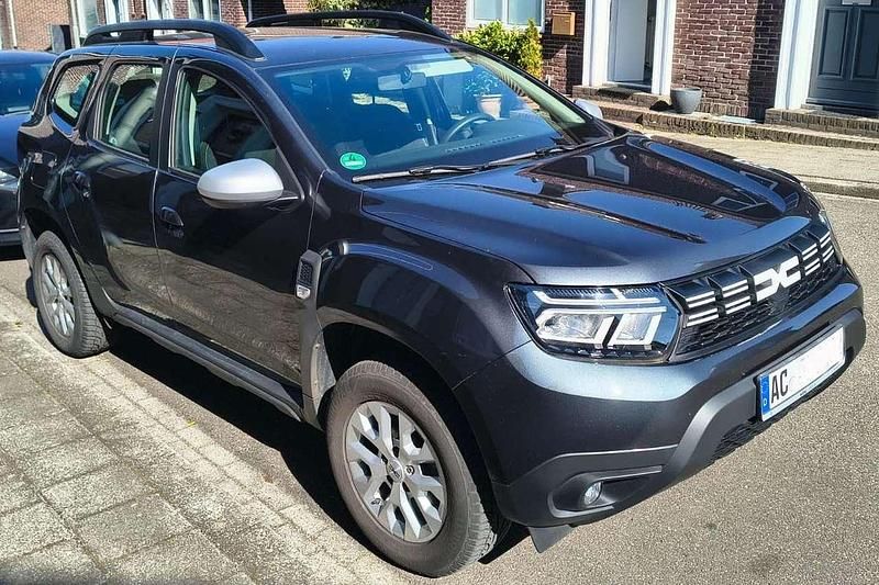 Gebraucht Dacia Duster Expression 131 PS (96 kW) 2023 Grau SUV