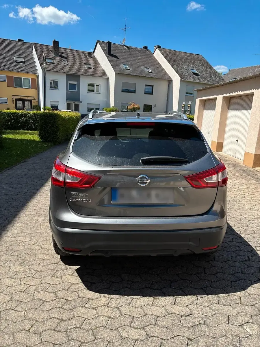 Gebraucht Nissan Qashqai 360º 163 PS (119 kW) 2016 Silber SUV