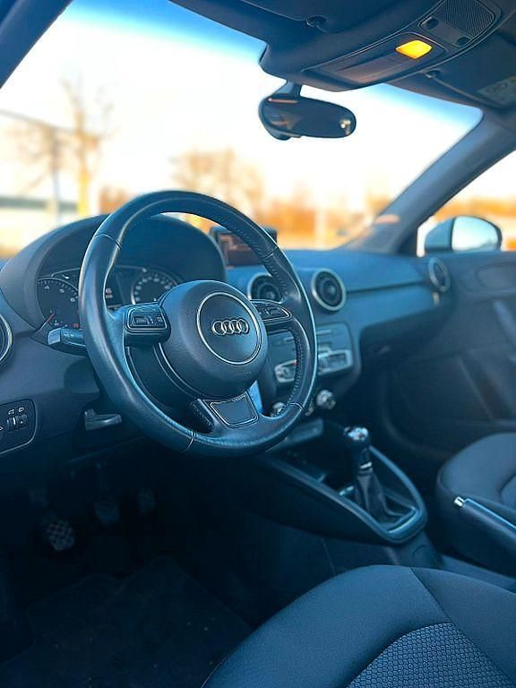 Gebraucht Audi A1 Basis 95 PS (69 kW) 2015 Weiß Kleinwagen