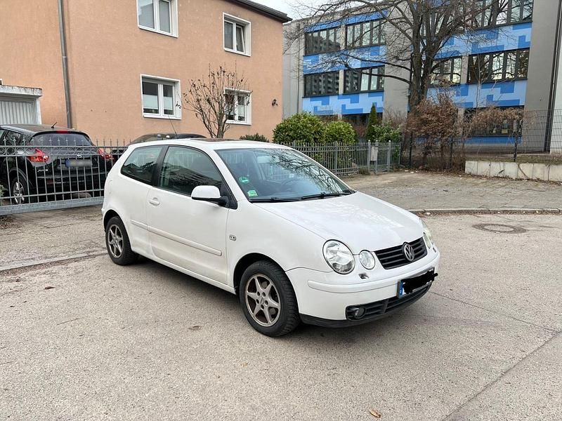Gebraucht VW Polo 80 PS (58 kW) 2005 Weiß Kleinwagen