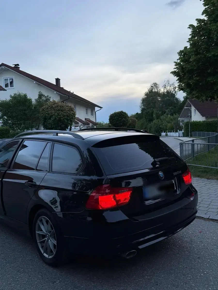 Usata BMW 320 177 CV (130 kW) 2009 Nero Berlina