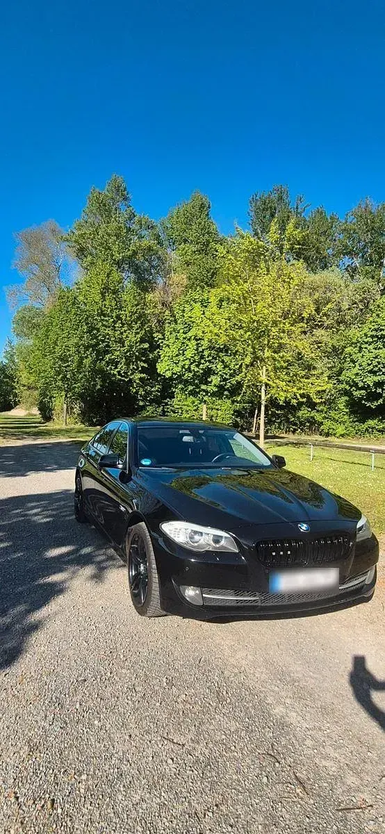 Second-hand BMW 520 Efficient Dynamics 184 CP (135 kW) 2012 Negru Berlinǎ