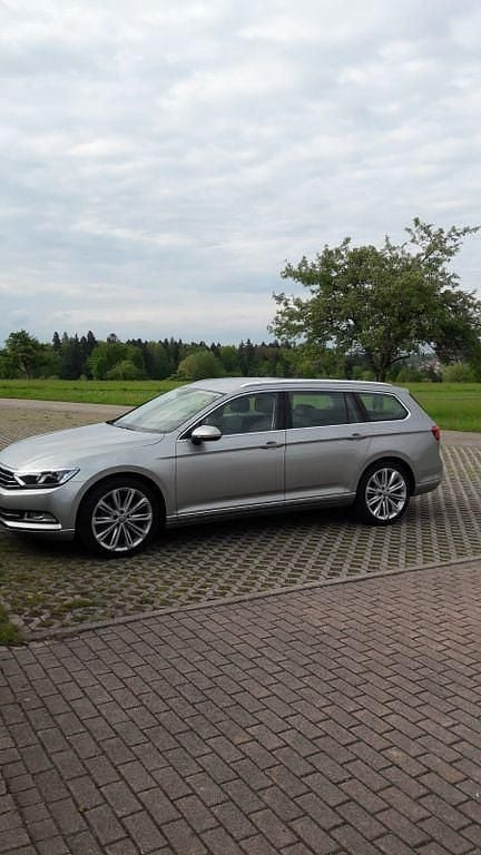 Gebraucht VW Passat Highline 150 PS (110 kW) 2017 Kombi