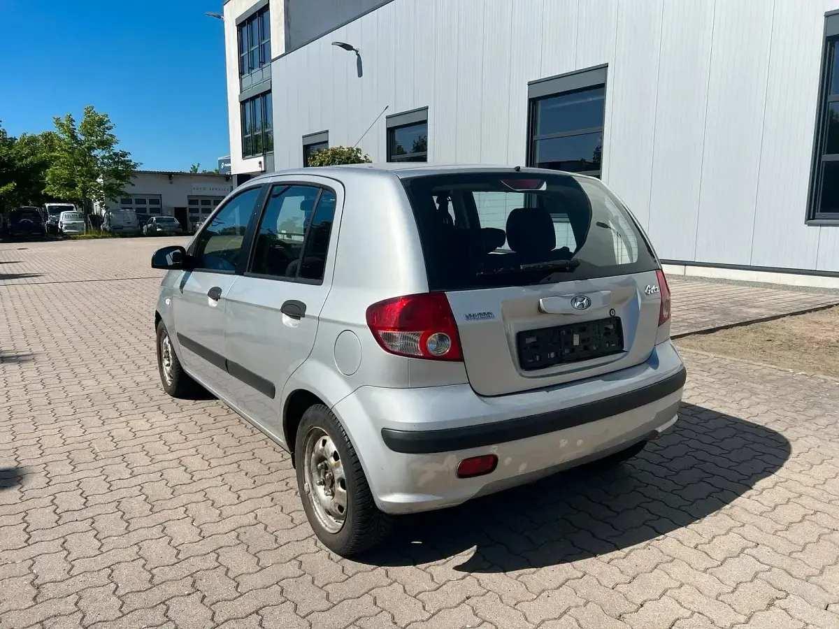 Gebraucht Hyundai Getz 63 PS (46 kW) 2005 Silber Kleinwagen