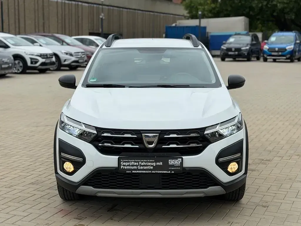 Gebraucht Dacia Sandero Essentiel 91 PS (66 kW) 2021 Weiß SUV