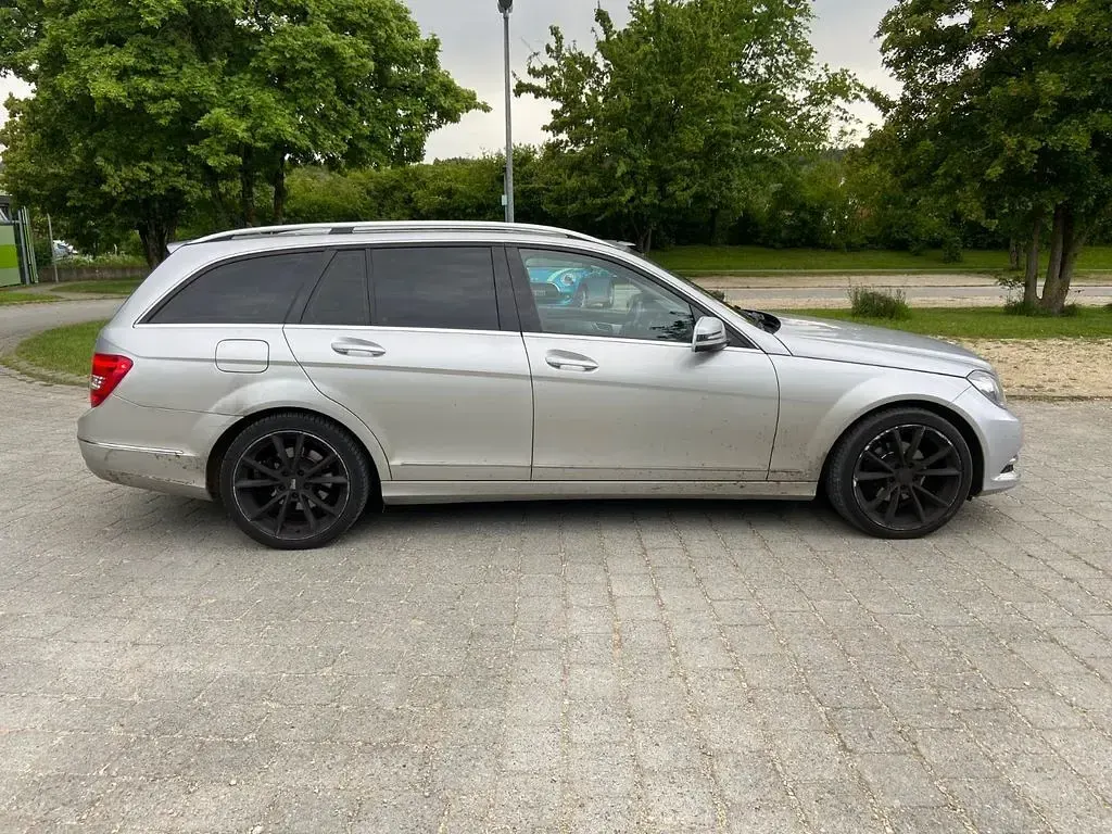 Gebraucht Mercedes C220 170 PS (125 kW) 2012 Silber Limousine
