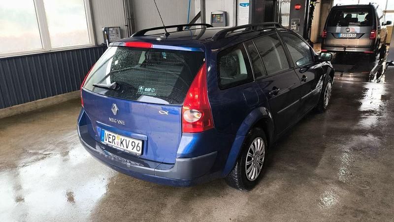 Gebraucht Renault Mégane II Privilege 101 PS (74 kW) 2003 Silber Limousine