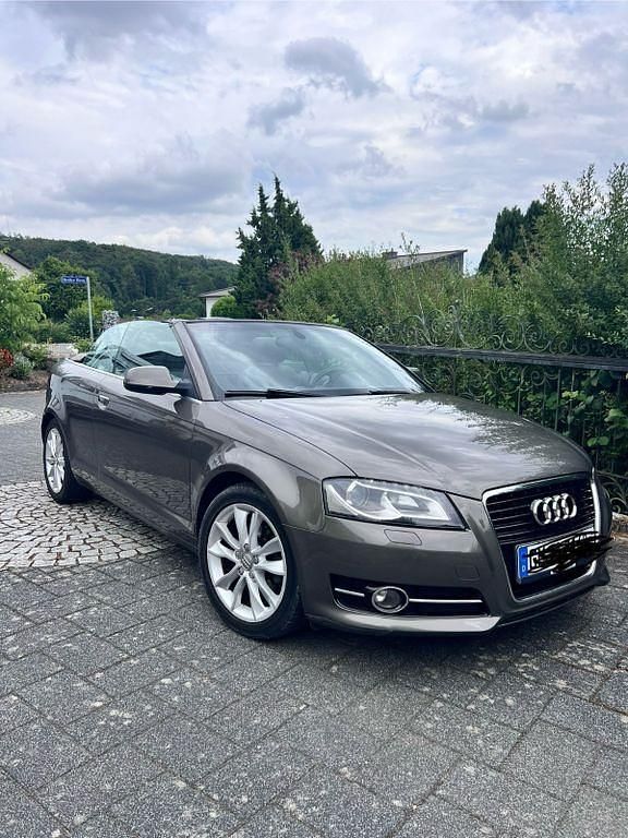 Beige Gebraucht 2012 Audi Cabriolet Performance Cabrio | 7.500 € - Bild 1/4