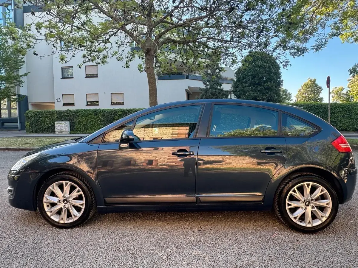 Gebraucht Citroën C4 120 PS (88 kW) 2008 Blau Kleinwagen