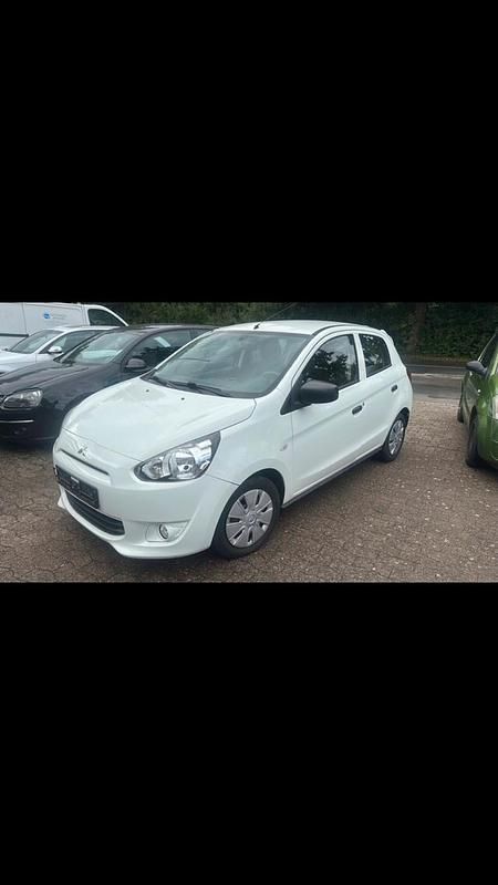 Weiß Gebraucht 2014 Mitsubishi Space Star Kleinwagen | 1.999 € - Bild 1/4