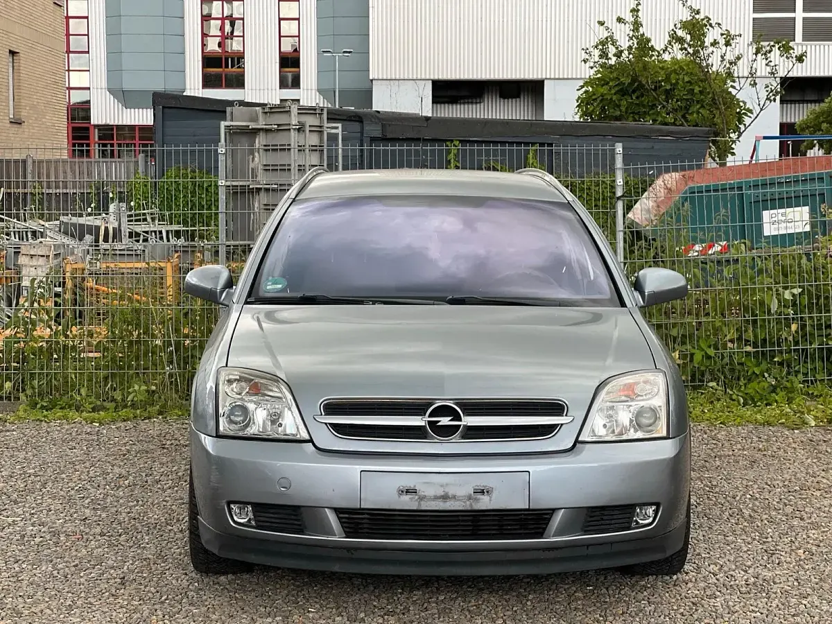 Gebraucht Opel Vectra 155 PS (114 kW) 2004 Grau Kombi