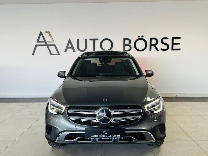 Gebraucht Mercedes GLC220 194 PS (142 kW) 2021 Anthrazit SUV