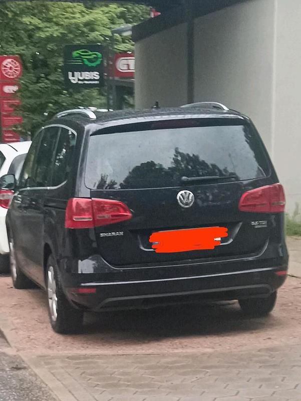Gebraucht VW Sharan 140 PS (102 kW) 2012 Schwarz Van / Kleinbus