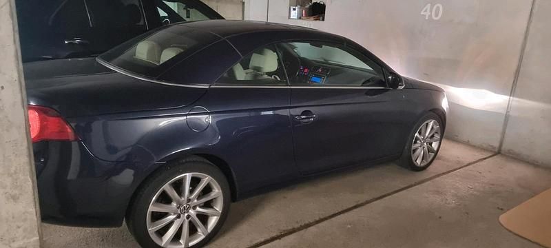 Gebraucht VW Eos 140 PS (102 kW) 2008 Blau Cabrio