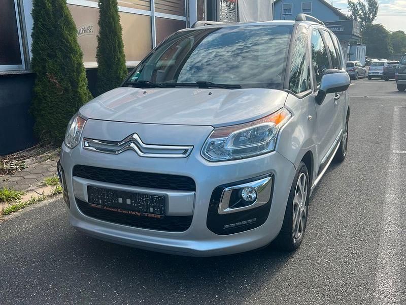 Grau Gebraucht 2016 Citroën C3 Picasso SELECTION Van / Kleinbus | 3.300 € (Fairer Preis) - Bild 1/4