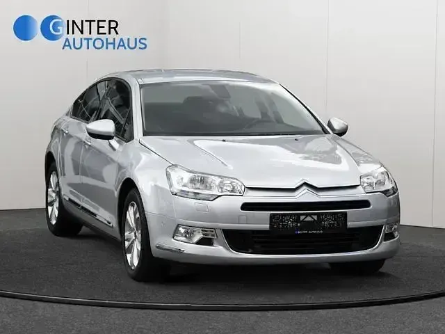 Gebraucht Citroën C5 Tendance 140 PS (102 kW) 2012 Silber Limousine