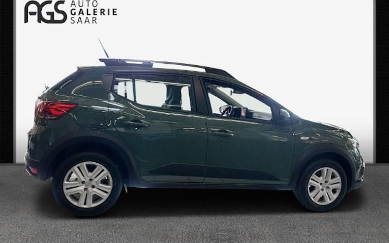 Gebraucht Dacia Sandero Expression 101 PS (74 kW) 2024 Grau Kleinwagen