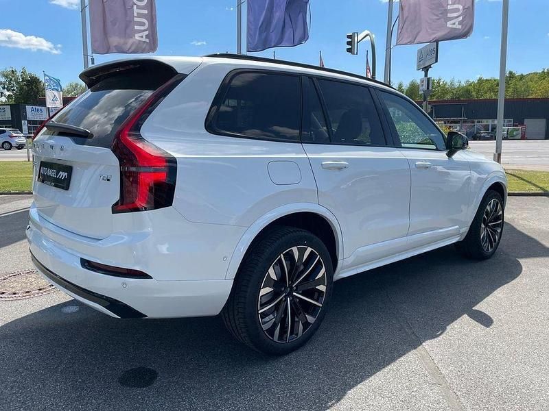 Neu Volvo XC90 Plus 455 PS (334 kW) 2025 Weiß SUV