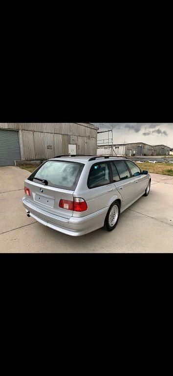 Gebraucht BMW 520 170 PS (125 kW) 2002 Silber Kombi