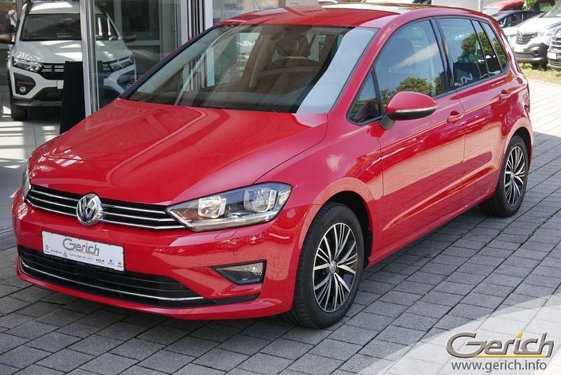 Rot Gebraucht 2016 VW Golf Sportsvan Allstar Van / Kleinbus | 11.490 € (Guter Preis) - Bild 1/4