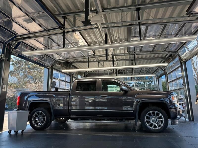 Grau Gebraucht 2016 GMC Sierra Abholung | 36.000 € - Bild 1/4