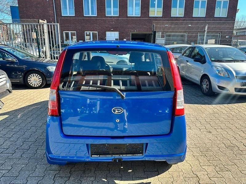 Gebraucht Daihatsu Cuore 58 PS (42 kW) 2006 Blau Kleinwagen