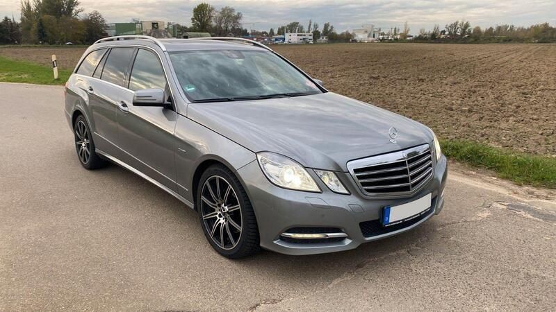 Grau Gebraucht 2012 Mercedes E350 Avantgarde Kombi | 9.000 € (Superpreis) - Bild 1/4
