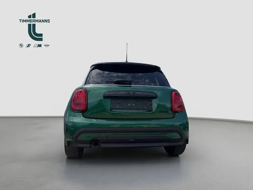 Gebraucht Mini Cooper Classic 136 PS (100 kW) 2023 Grün Kleinwagen