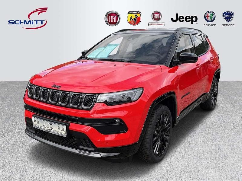 Gebraucht Jeep Compass 131 PS (96 kW) 2024 Colorado red SUV