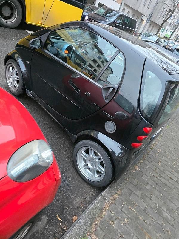 Gebraucht Smart ForTwo Coupé 61 PS (44 kW) 2003 Schwarz Coupé