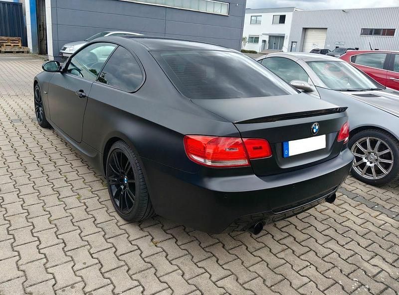 Gebraucht BMW 320 M Sport 177 PS (130 kW) 2009 Schwarz Coupé